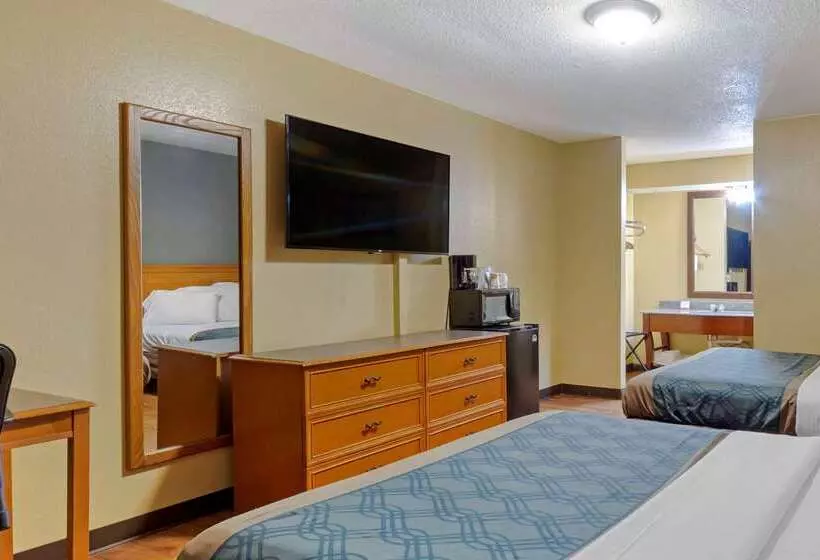 Отель Econo Lodge
