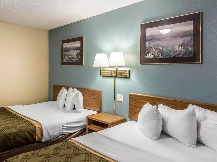 Отель Econo Lodge