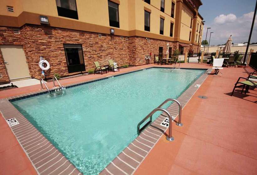Отель Hampton Inn Milan Tn