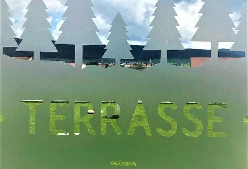 Hotelli Les Montagnards