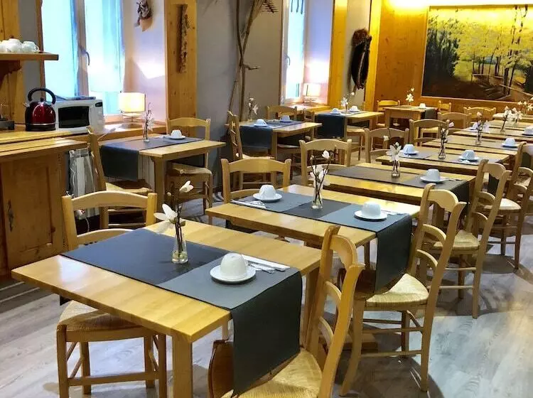 Hotelli Les Montagnards