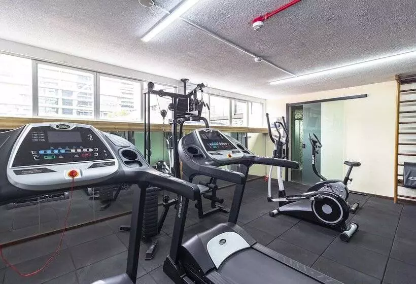 هتل Nacional Inn Curitiba Estação Shopping