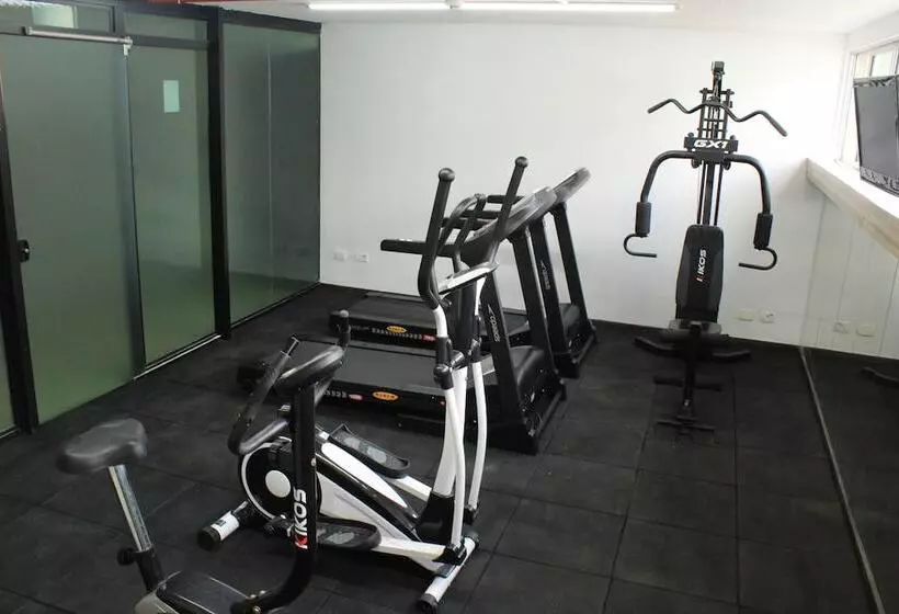 هتل Nacional Inn Curitiba Estação Shopping