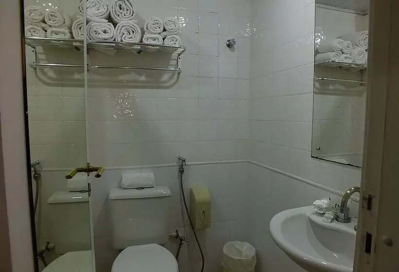 هتل Nacional Inn Curitiba Estação Shopping