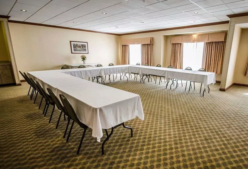 호텔 Quality Inn & Suites Rockport   Owensboro North