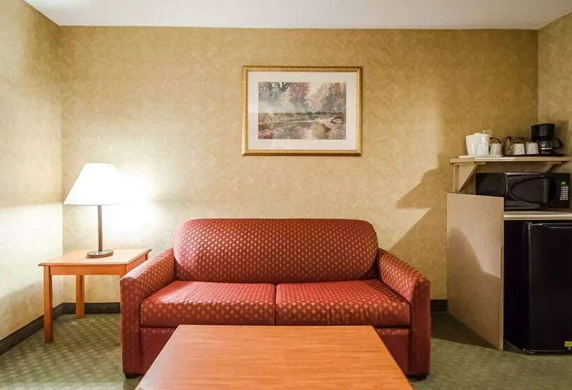 호텔 Quality Inn & Suites Rockport   Owensboro North