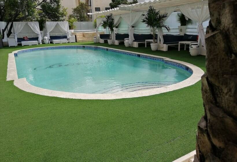 هتل Ramada By Wyndham Princess Santo Domingo