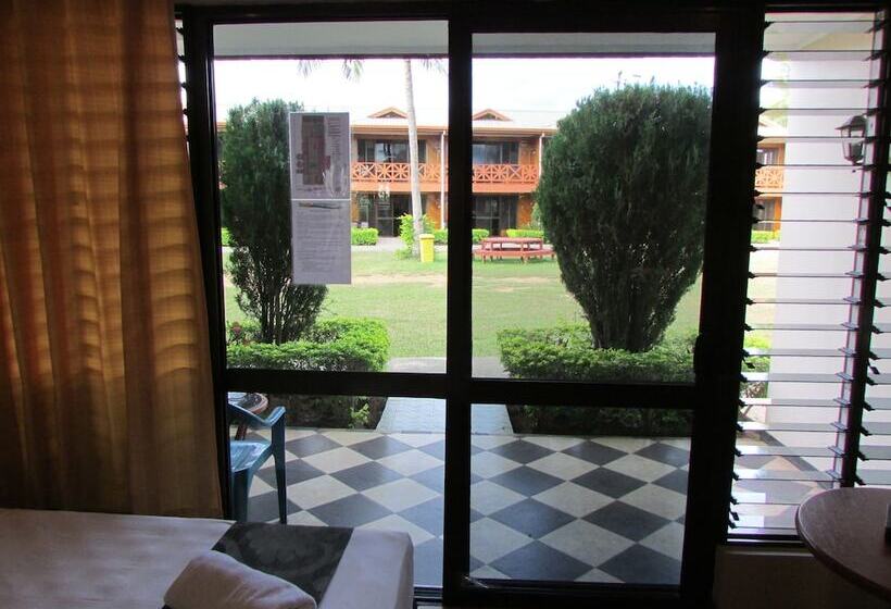 Szálloda Wailoaloa Beach Resort Fiji