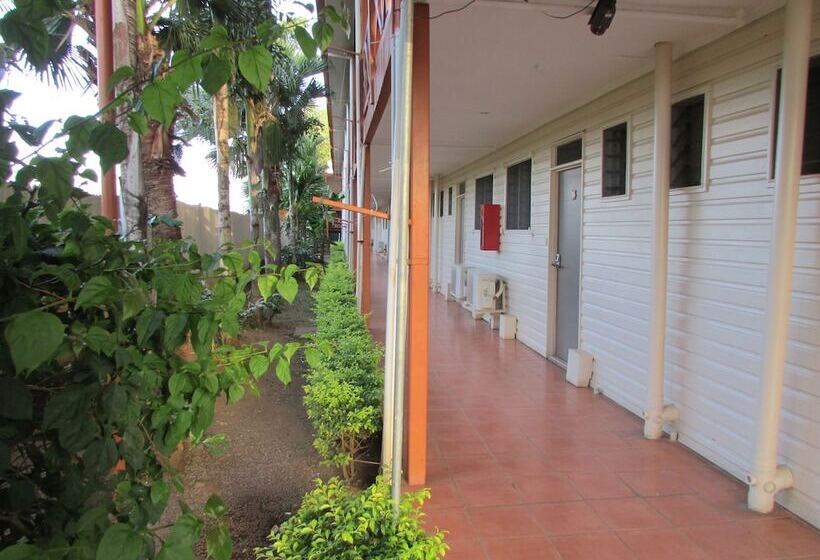 Szálloda Wailoaloa Beach Resort Fiji