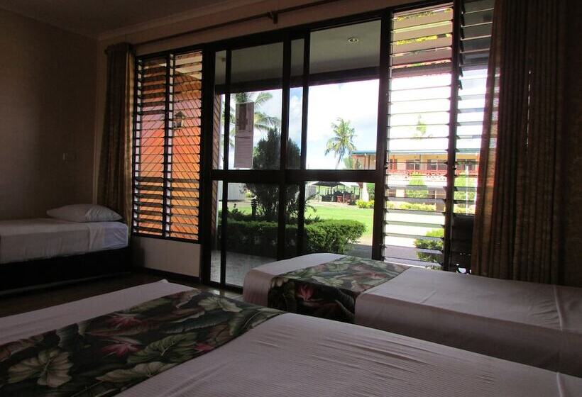 Szálloda Wailoaloa Beach Resort Fiji