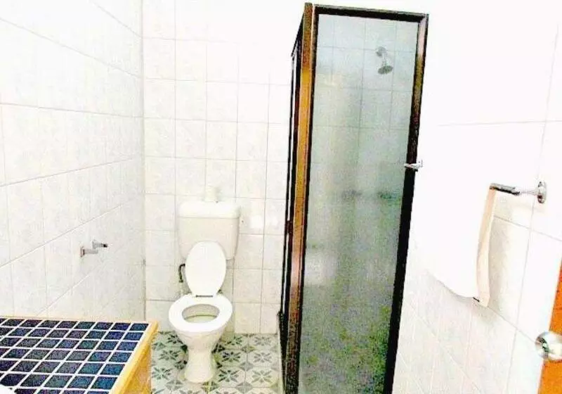 هتل Wailoaloa Beach Resort Fiji