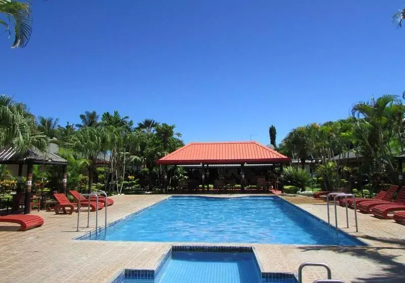 هتل Wailoaloa Beach Resort Fiji