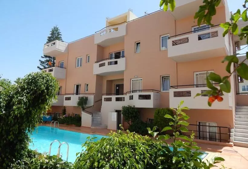 Apollon Studios & Apartments