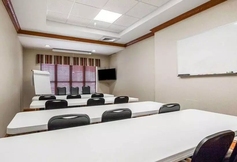 호텔 Comfort Inn & Suites Sikeston I55