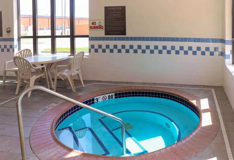 호텔 Comfort Inn & Suites Sikeston I55