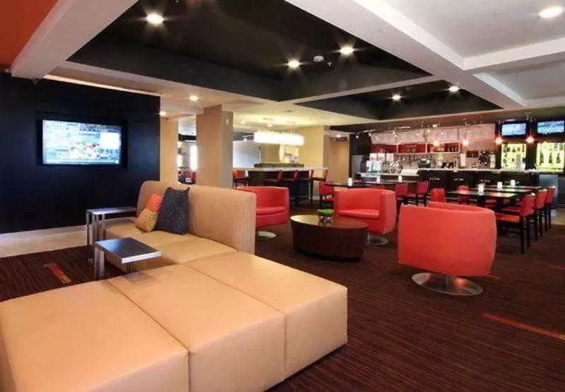 هتل Courtyard By Marriott Topeka
