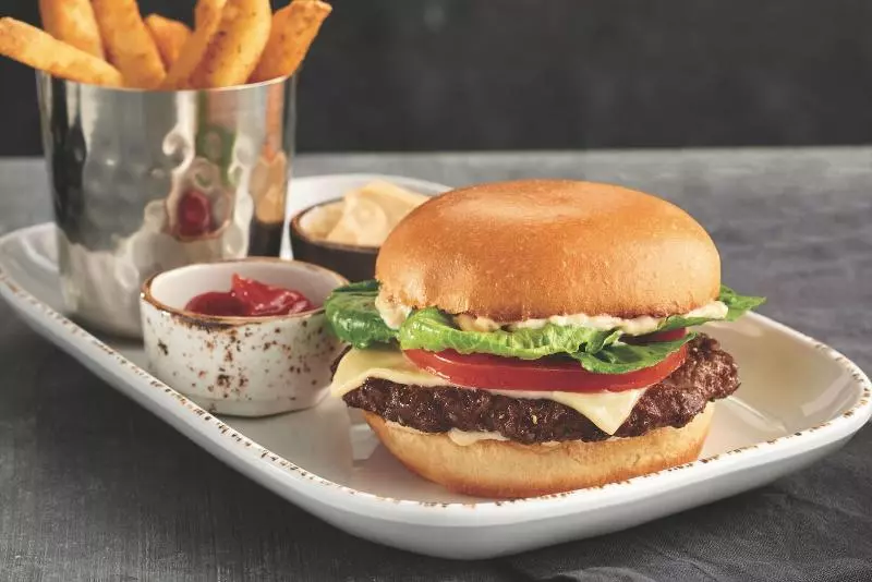 هتل Courtyard By Marriott Topeka