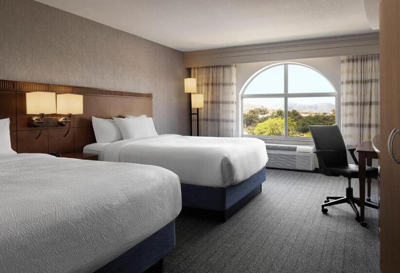 فندق Courtyard Ventura Simi Valley