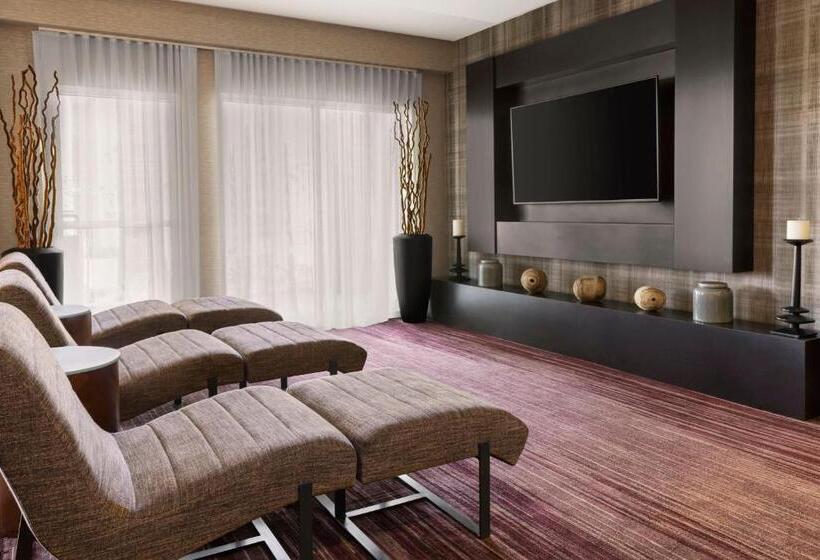 فندق Courtyard Ventura Simi Valley