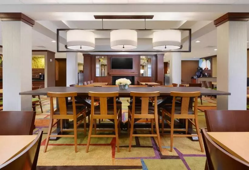 Otel Fairfield Inn & Suites By Marriott Dallas Plano The Colony