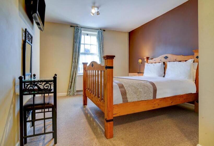 فندق George & Dragon Inn