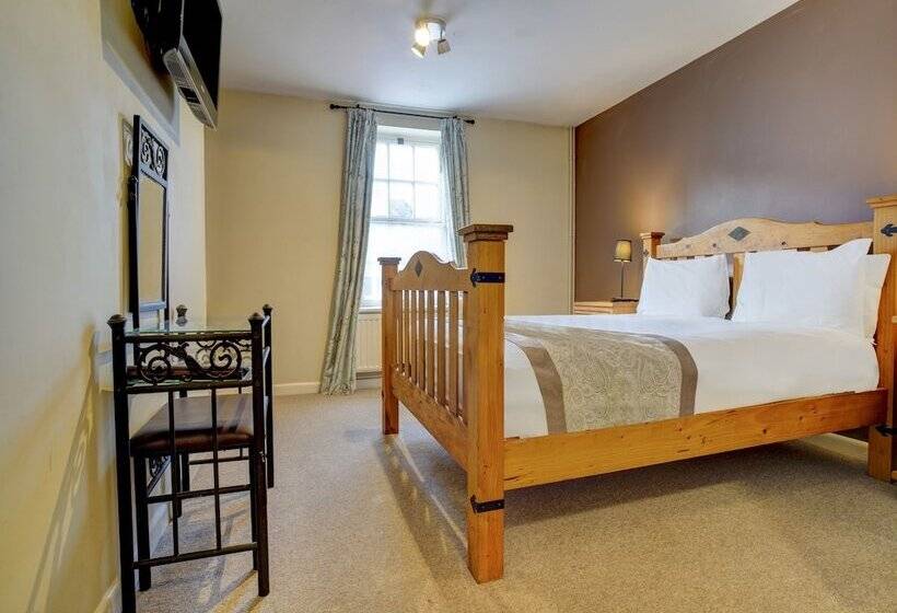 فندق George & Dragon Inn