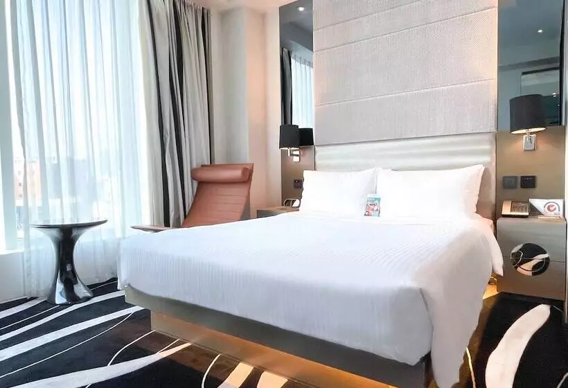 هتل Madera Hong Kong