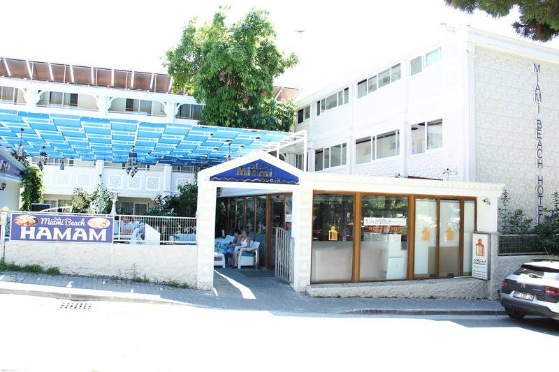 בית מלון כפרי Side Miami Beach