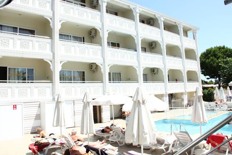 בית מלון כפרי Side Miami Beach