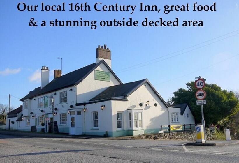 Bed and Breakfast Cosy Snug Room With Shower Ensuite Private Balcony With Countryside Views And A Real Open Fireplace