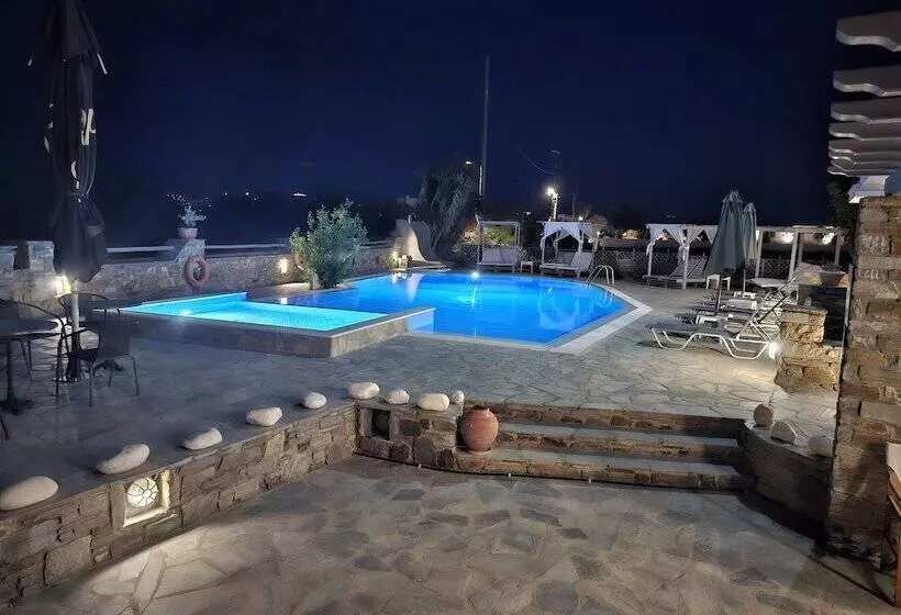 Sunlight Naxos Studio