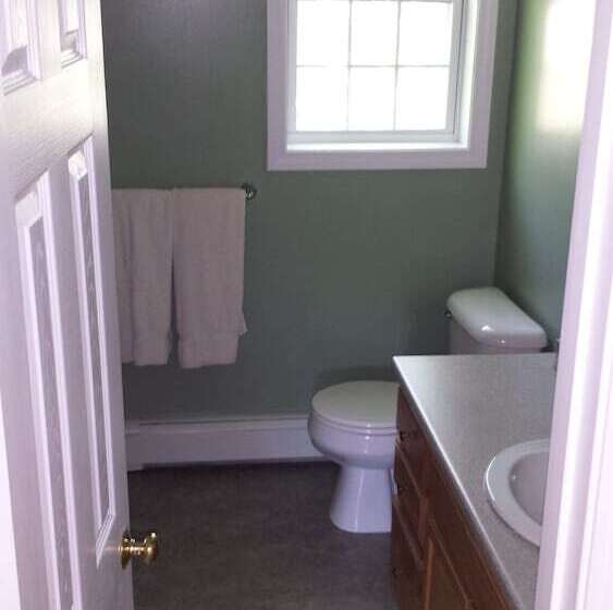 Weirs Beach Motel & Cottages