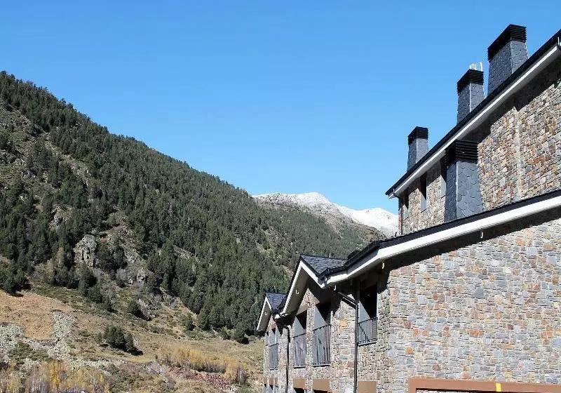 Apartamentos La Pleta 3000