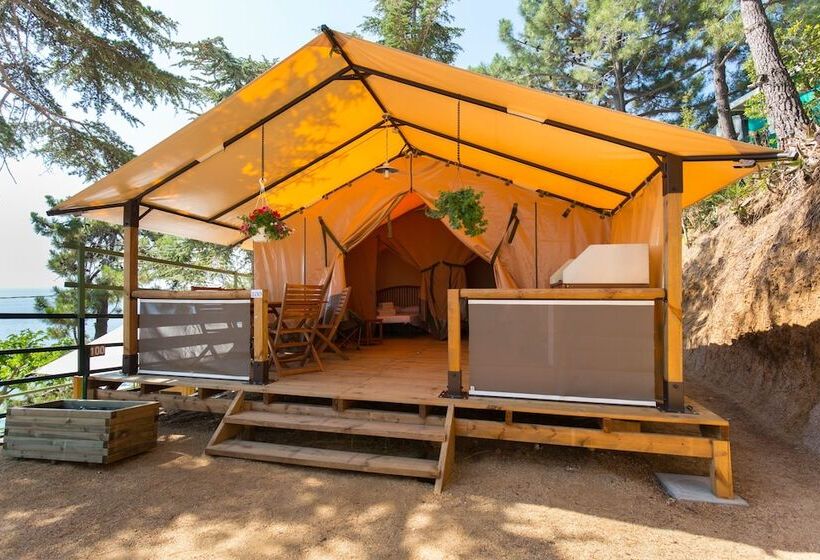 Camping Bungalows El Far