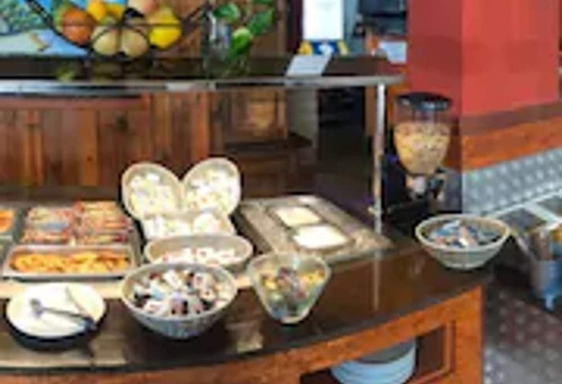 Camping Bungalows El Far