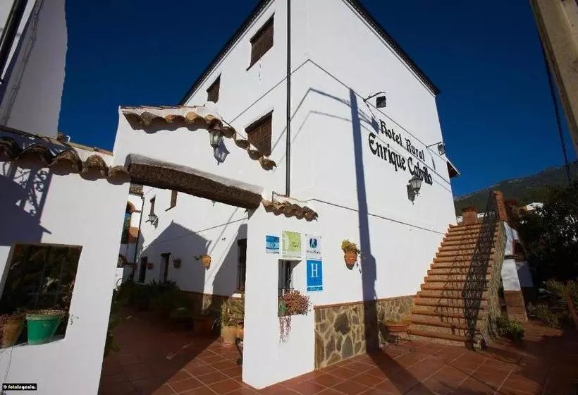 Отель Enrique Calvillo