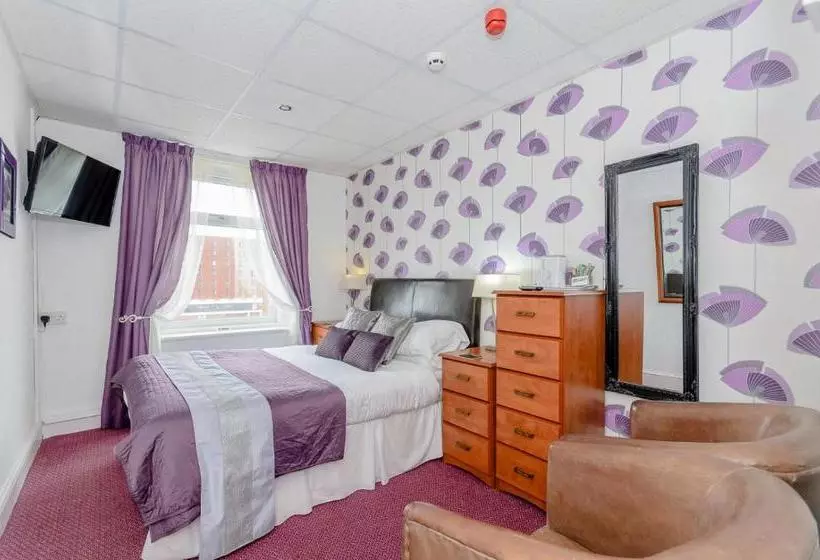 Benson Hotel   Small Families & Couples Only