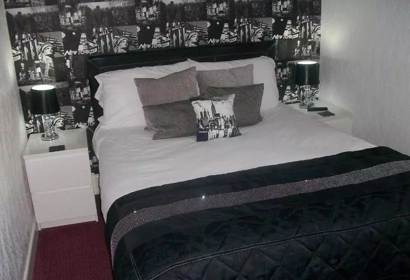 Benson Hotel   Small Families & Couples Only