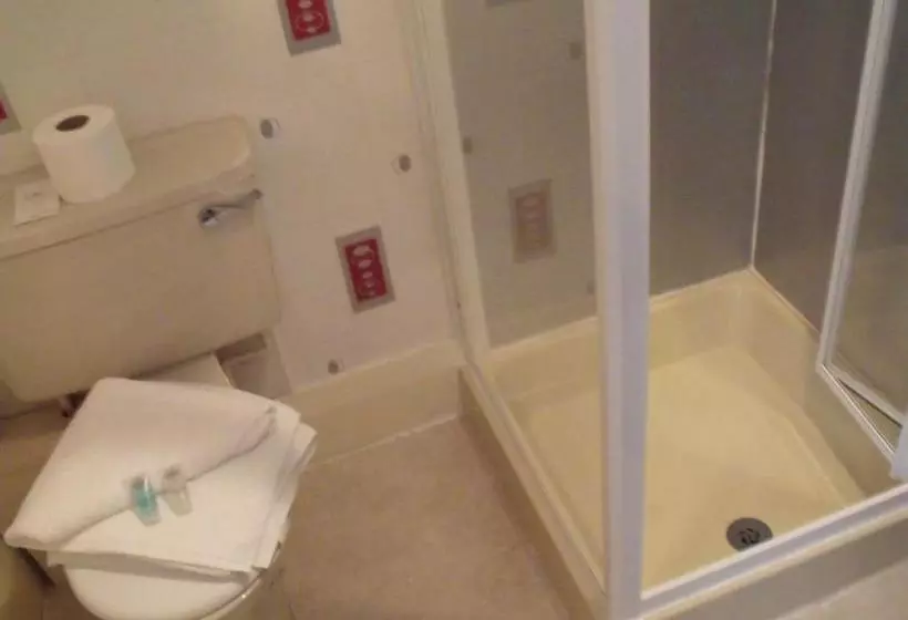 Benson Hotel   Small Families & Couples Only