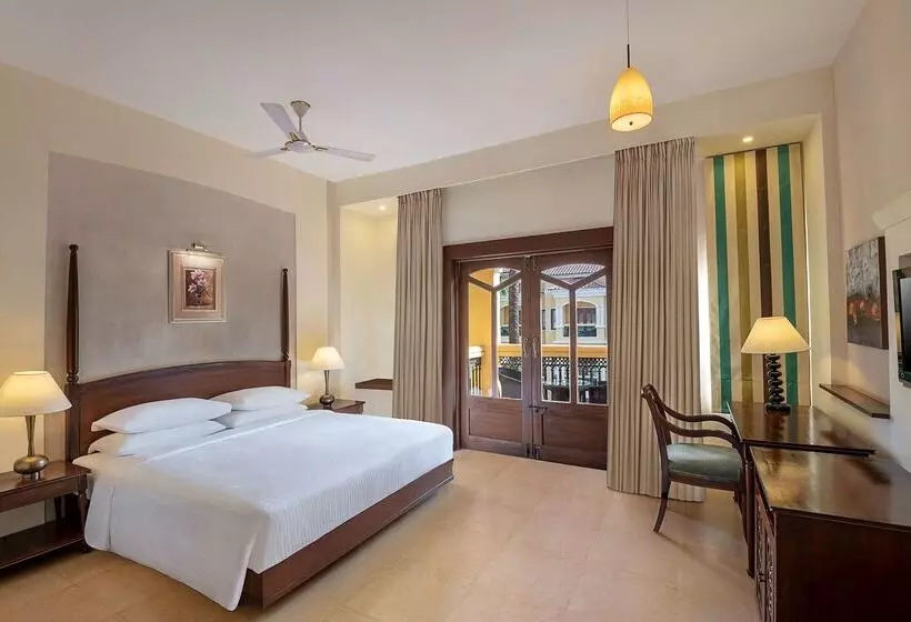 בית מלון כפרי Country Inn & Suites By Radisson, Goa Candolim