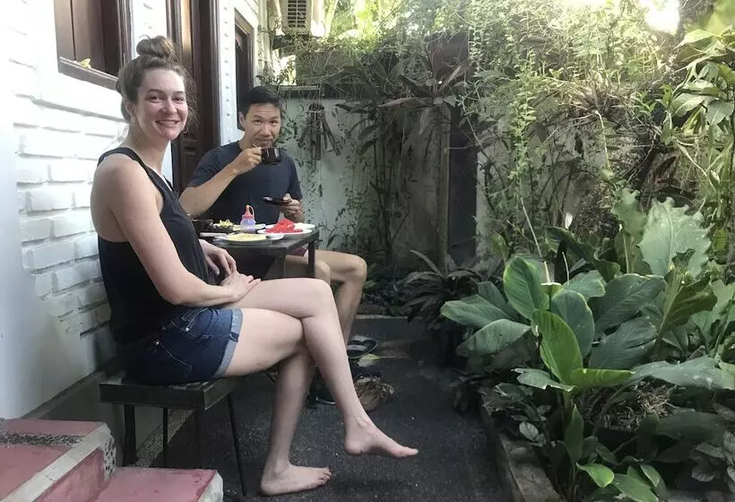 בית מלון כפרי New Danas Canggu Guest House