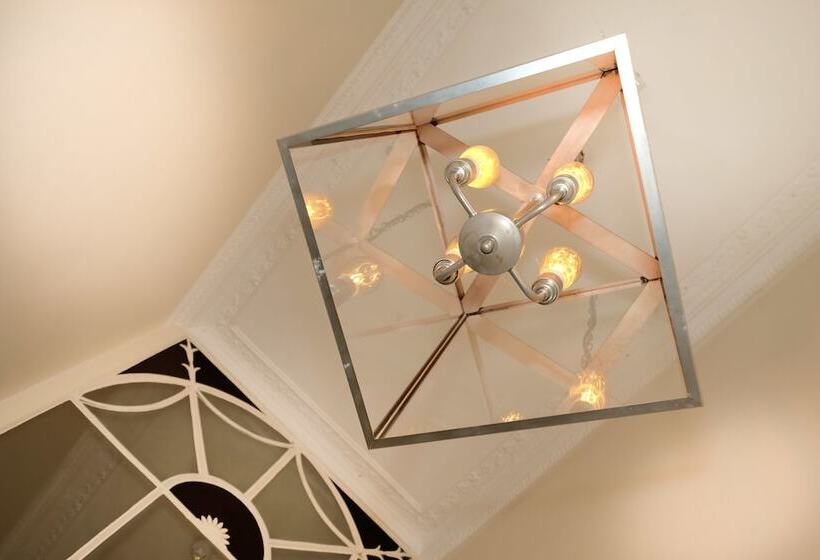 ホテル Edgar Townhouse