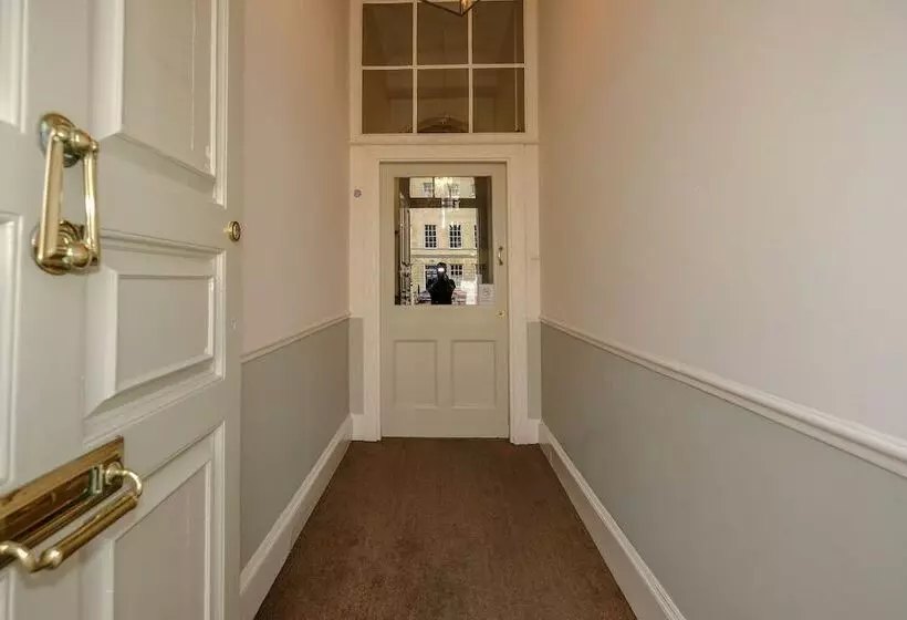 ホテル Edgar Townhouse