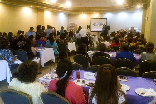 فندق Expo Centro Colon