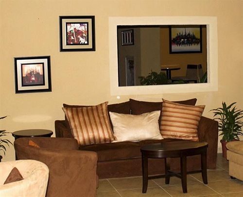 فندق Expo Centro Colon