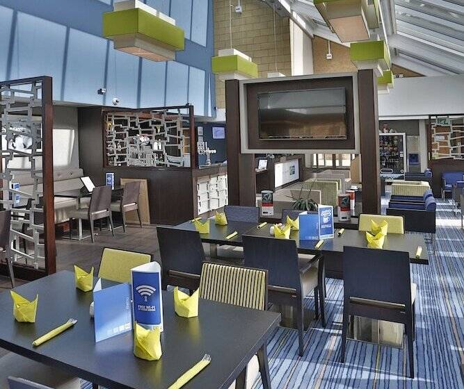 فندق Holiday Inn Express Windsor, An Ihg