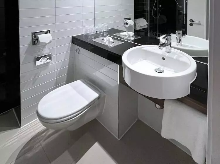 Hotelli Holiday Inn Express Windsor, An Ihg