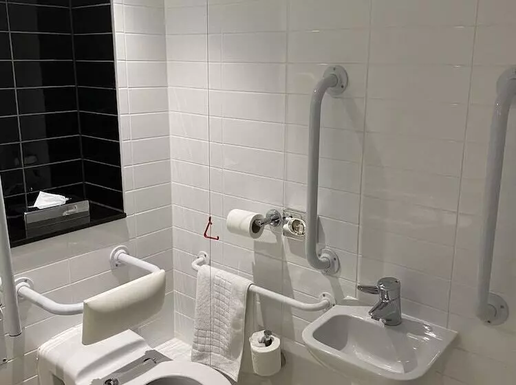 Hotelli Holiday Inn Express Windsor, An Ihg