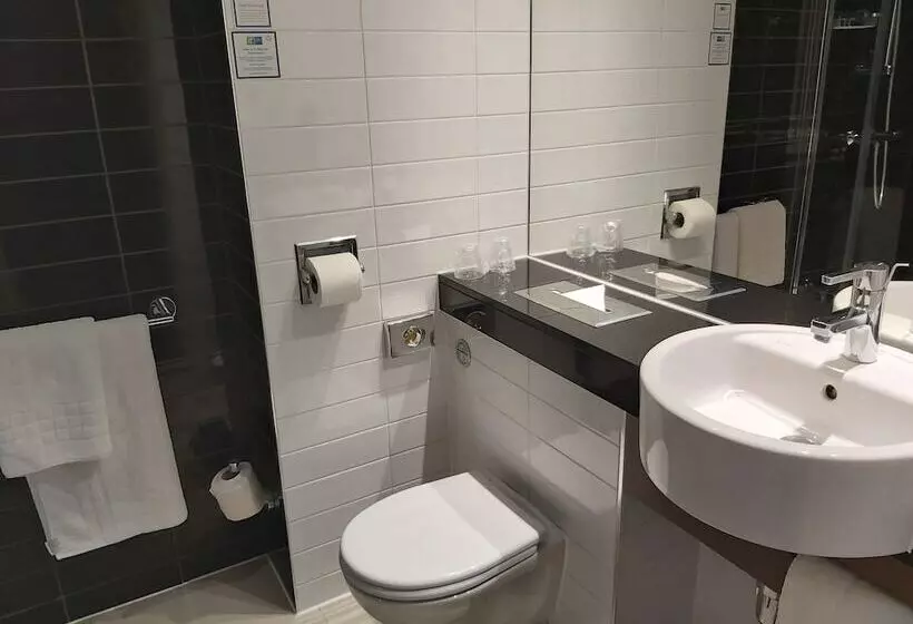 Hotelli Holiday Inn Express Windsor, An Ihg