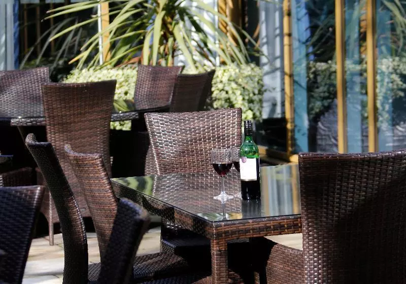 Hotelli Holiday Inn Express Windsor, An Ihg